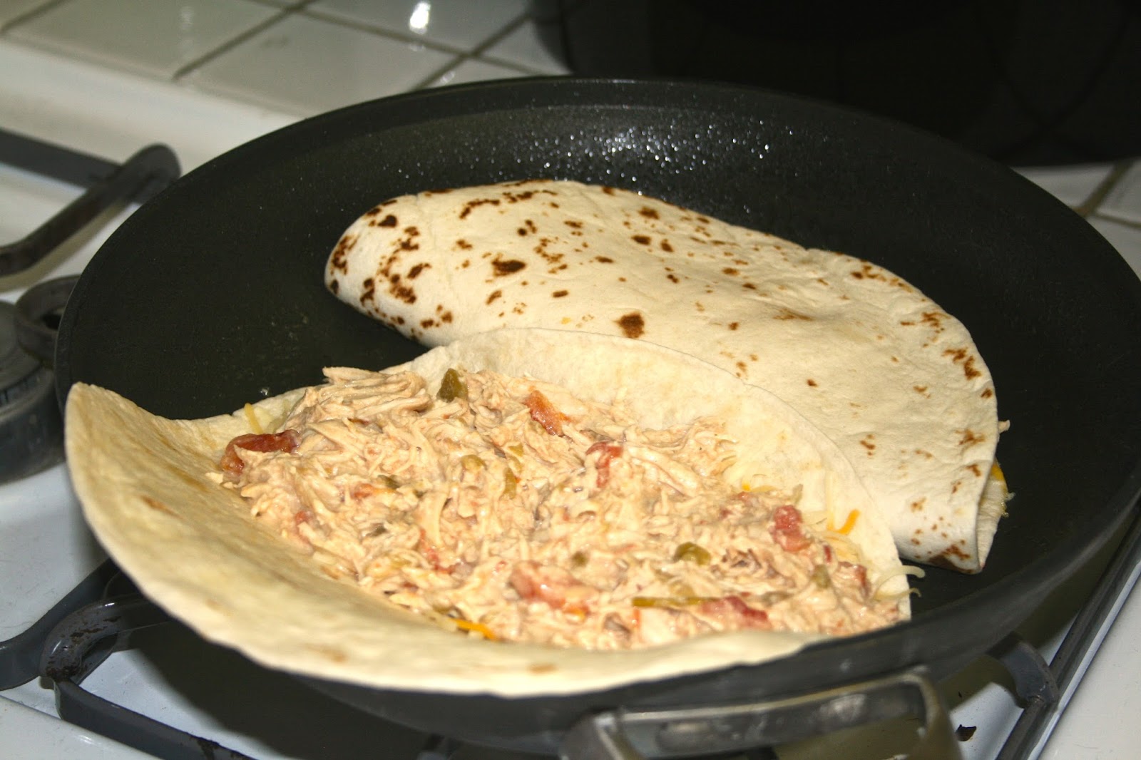 A Little Colorful Chaos {Recipe} UpdateSlow Cooker Chicken Quesadillas