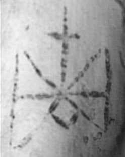 Imagem em infravermelhos da tatuagem detetada na múmia recém-descoberta.