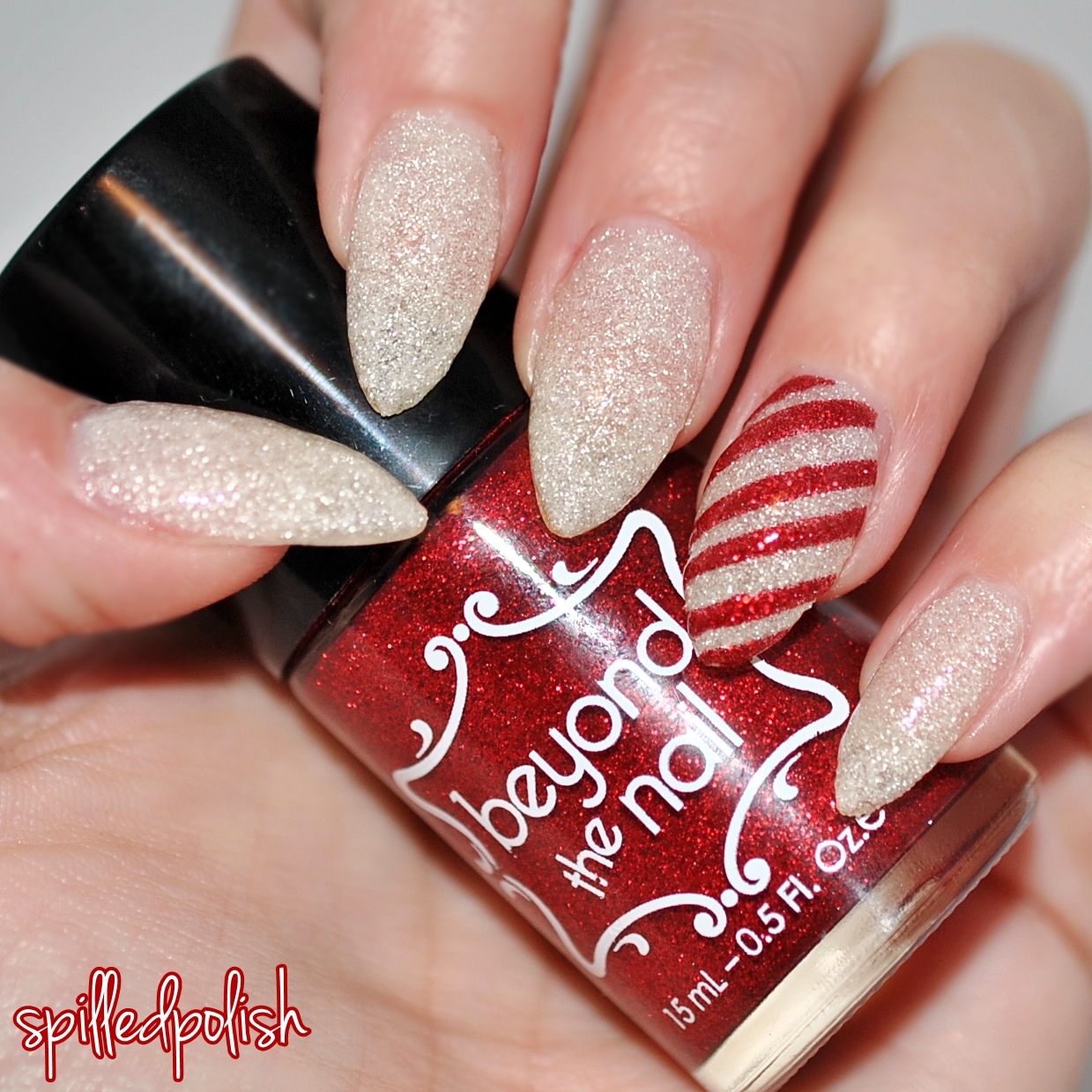 spilledpolish Simple Candy Cane Accent Nail