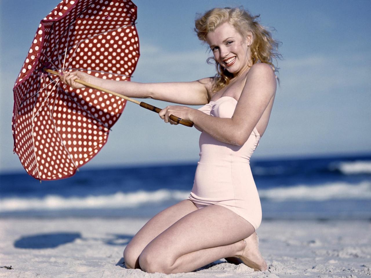 http://3.bp.blogspot.com/-rXY52P_Jd_8/ToRfDOE_hSI/AAAAAAAACiA/TIdT5ItWTiA/s1600/Marilyn_Monroe+%25281%2529.jpg
