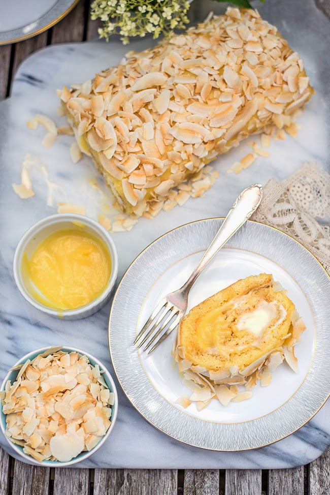 Piña Colada Swiss Roll GBBO bake along supergolden bakes