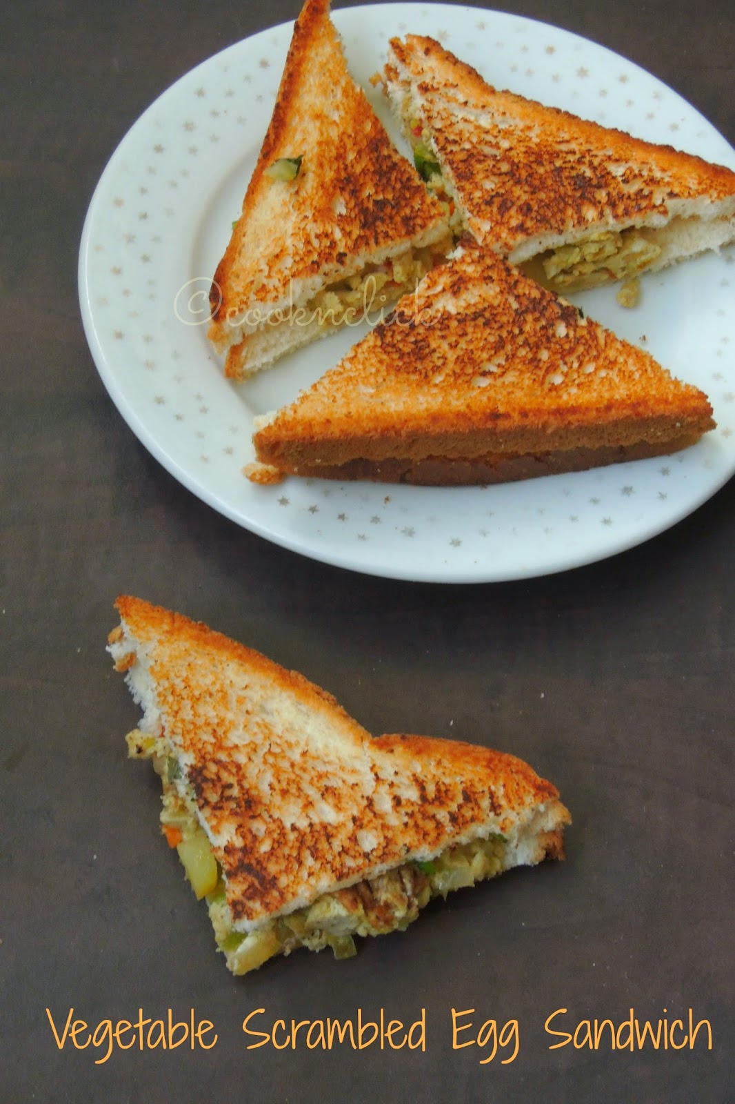 Scrambled Egg sandwich with vegetable, vegetable scrambled egg sandwich