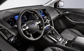 review interior  mobil ford focus terbaru