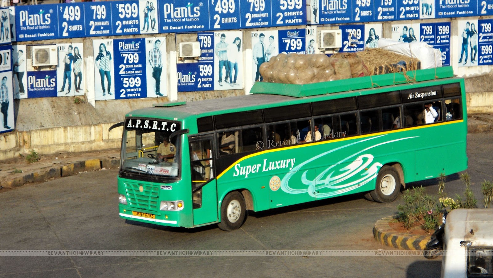 LOVE of Z New SUPER LUXURY Buses
