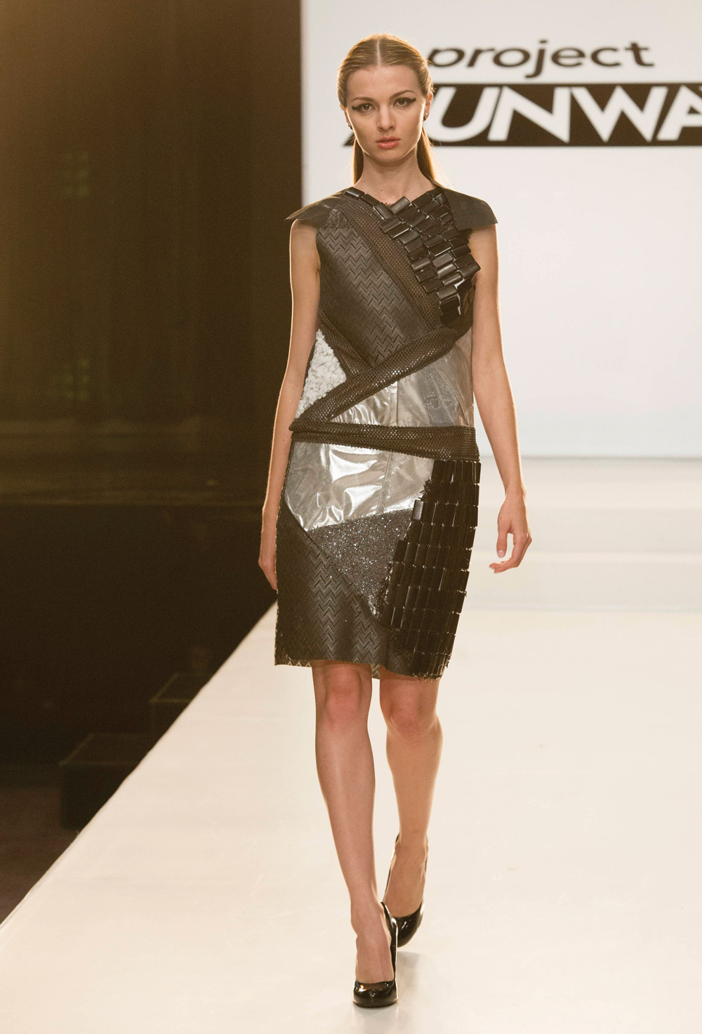 M: Project Runway Fashion Design Challenge Set 450 81 M: Project Runway Fashion Design Challenge Set 450 61