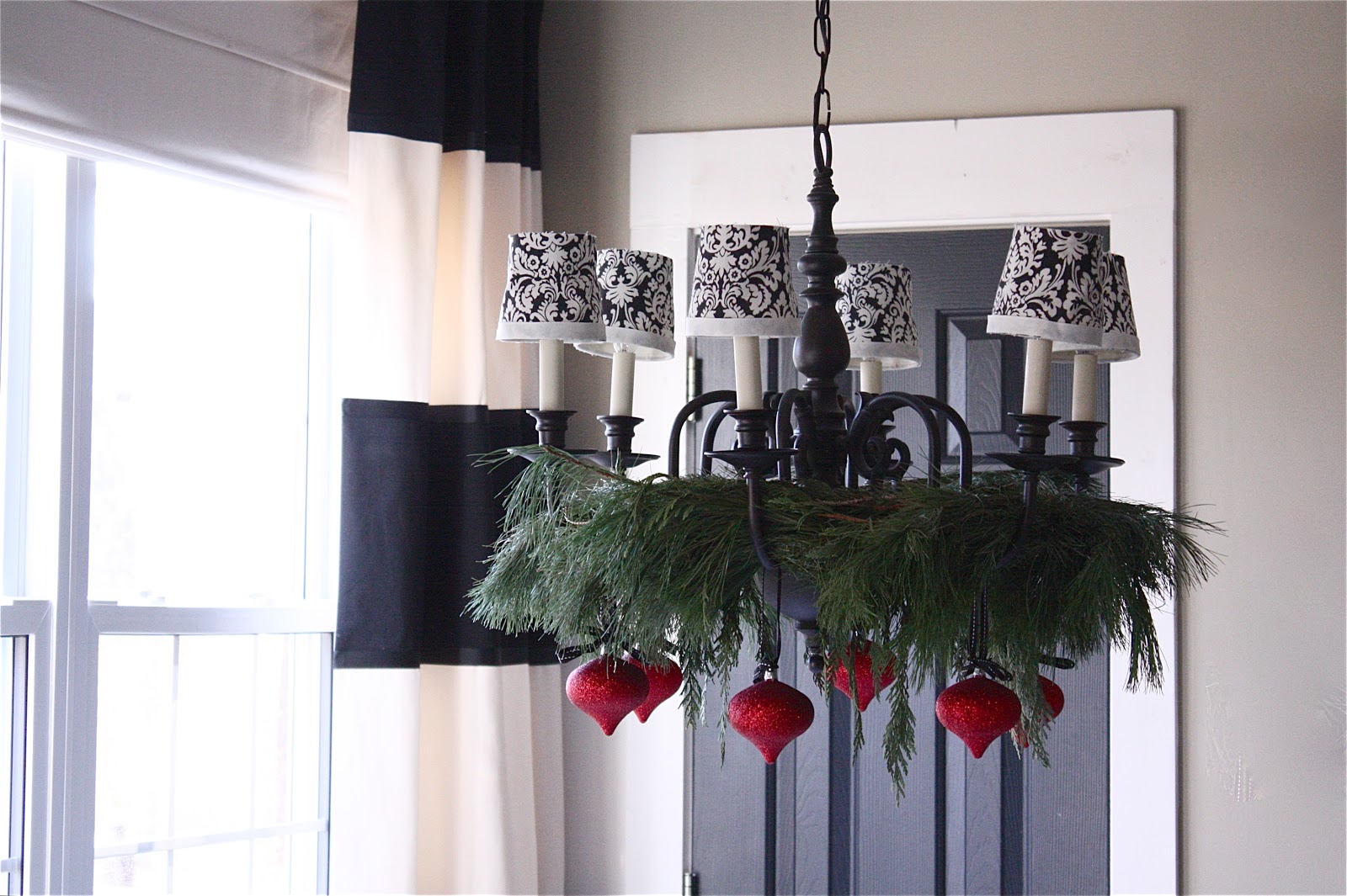 The Yellow Cape Cod Christmas in The Kitchen