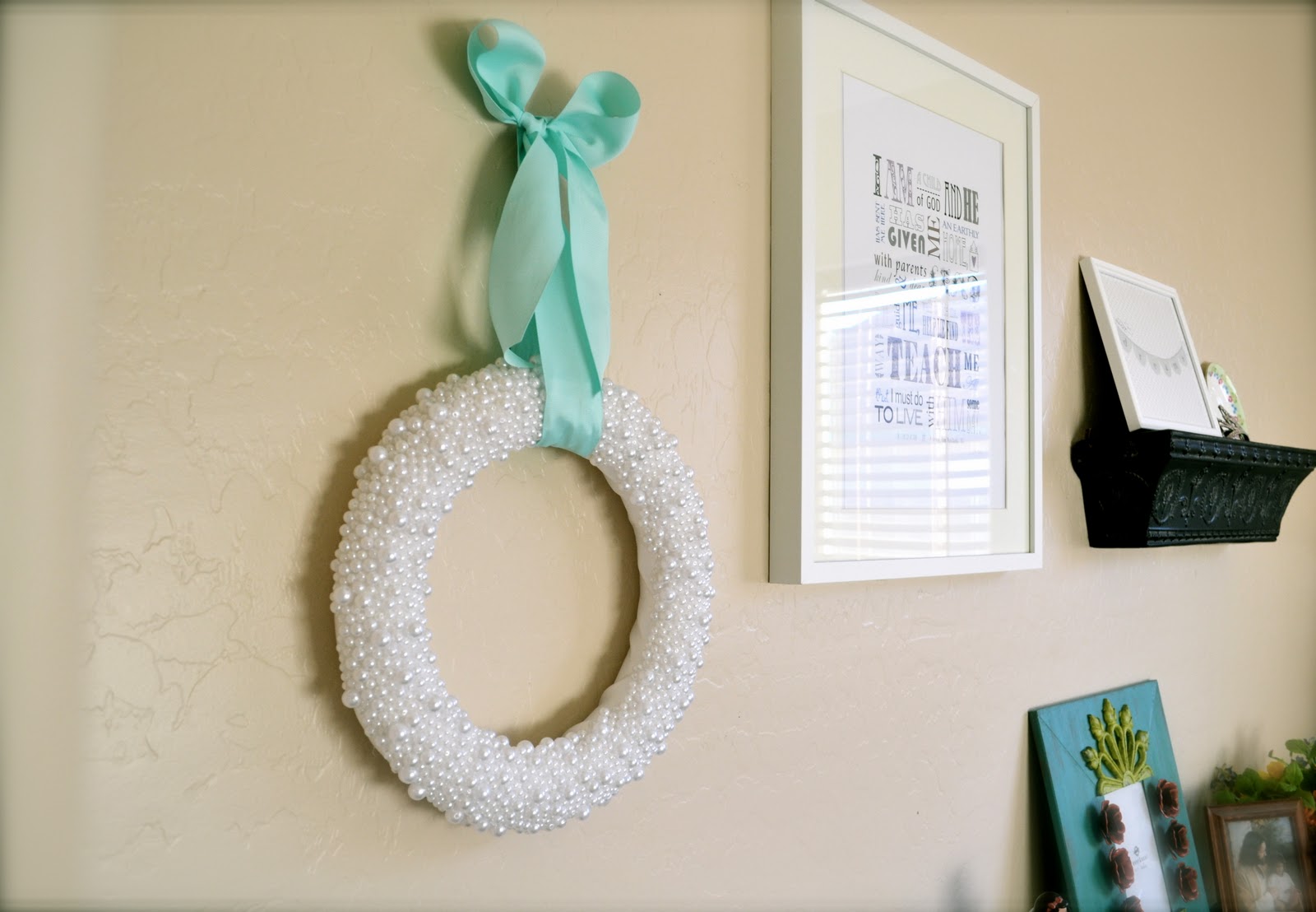 Tutorial Pearl Embellished Wreath Paddington Way.