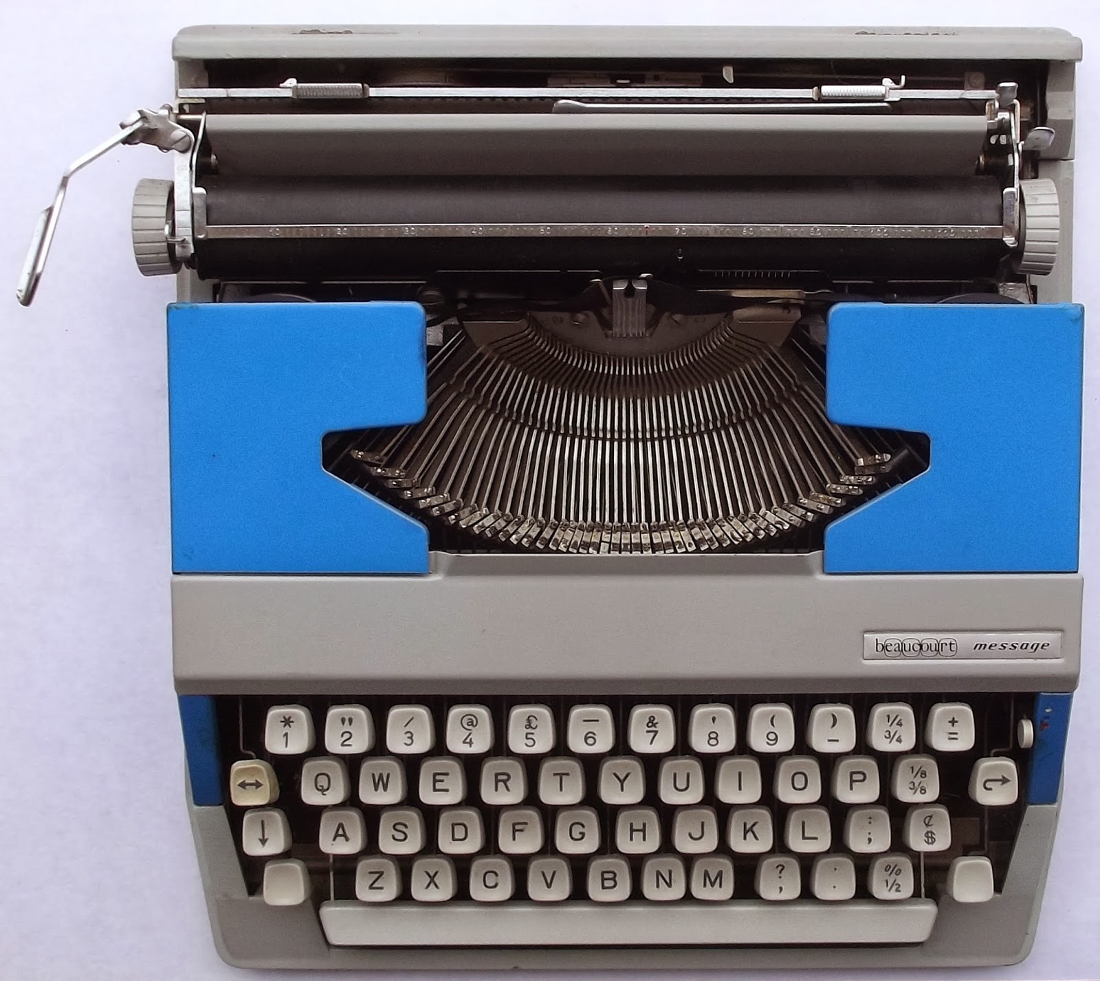 oz.Typewriter By Populaire Demand, French Typewriter Movie Finally Reaches Australia