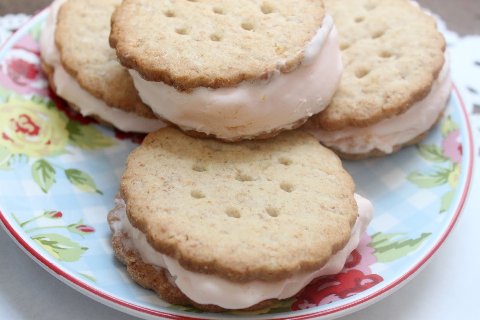 EAT+SLEEP+MAKE FOOD Pink Lemonade Ice Cream Sandwiches