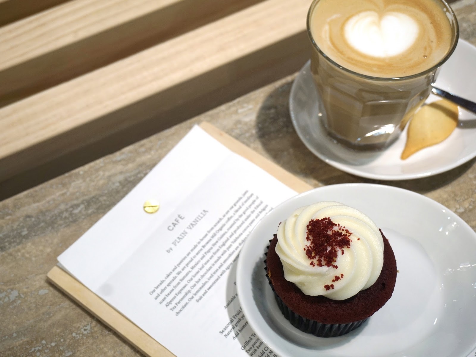 PinkyPiggu In Good Company Café Ion Orchard Plain Vanilla Bakery