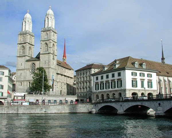 [Image: mydung-2013717-222640384-zu2.jpg]