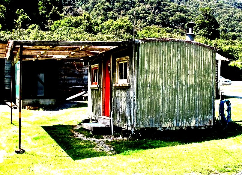 The Flying Tortoise: Gorgeous Tiny Rustic Dwellings And Shacks In ... The Flying Tortoise: Gorgeous Tiny Rustic Dwellings And Shacks In ...