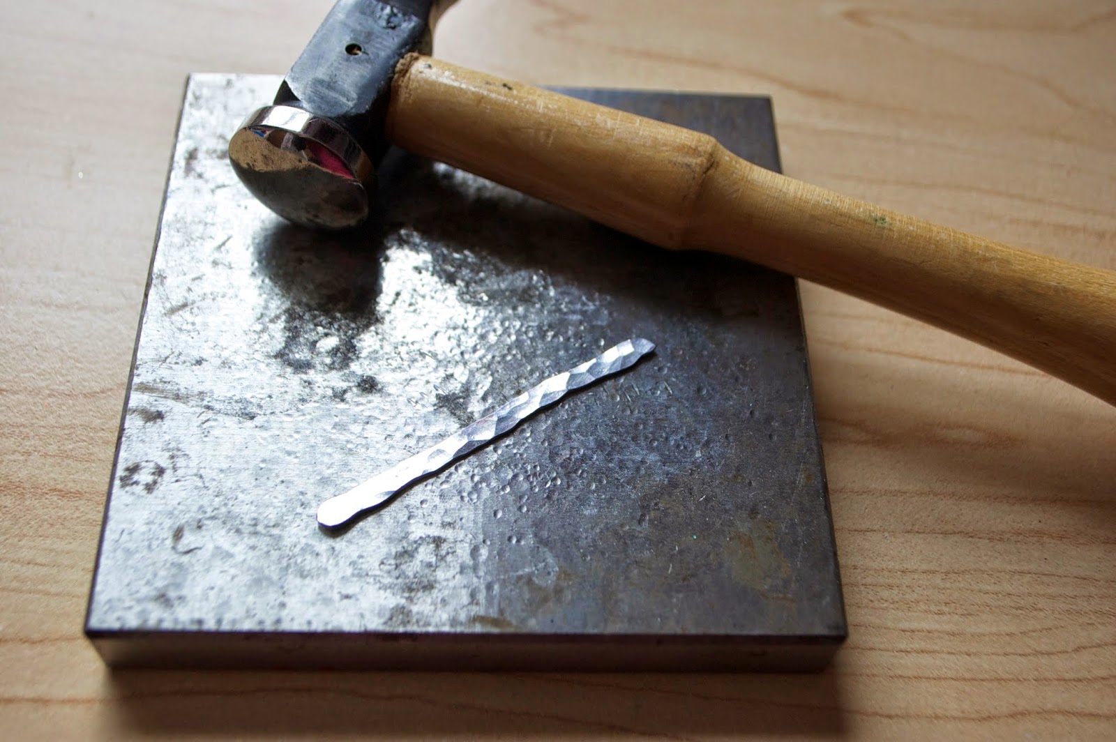 Easy Hammered Wire Earring Tutorial My Girlish Whims