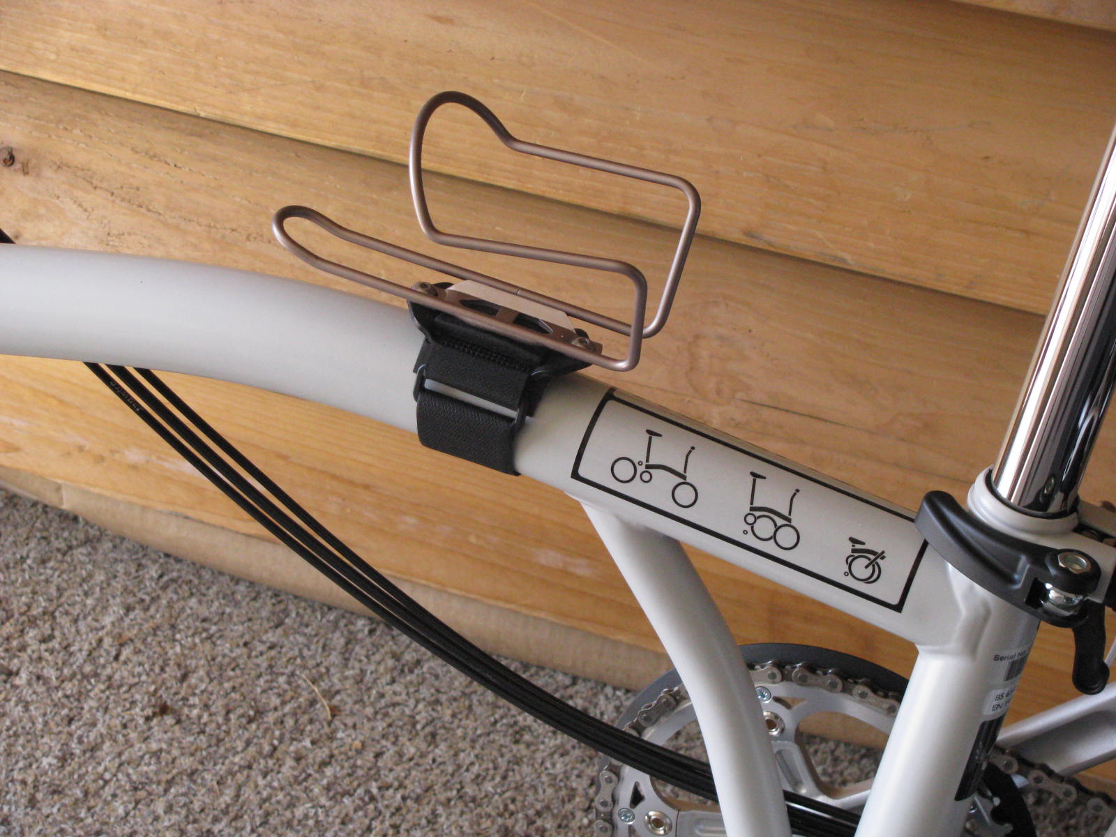 Aventurasenunabiciplegable: Portabidones para bicicletas plegables (bottle  cage fold)