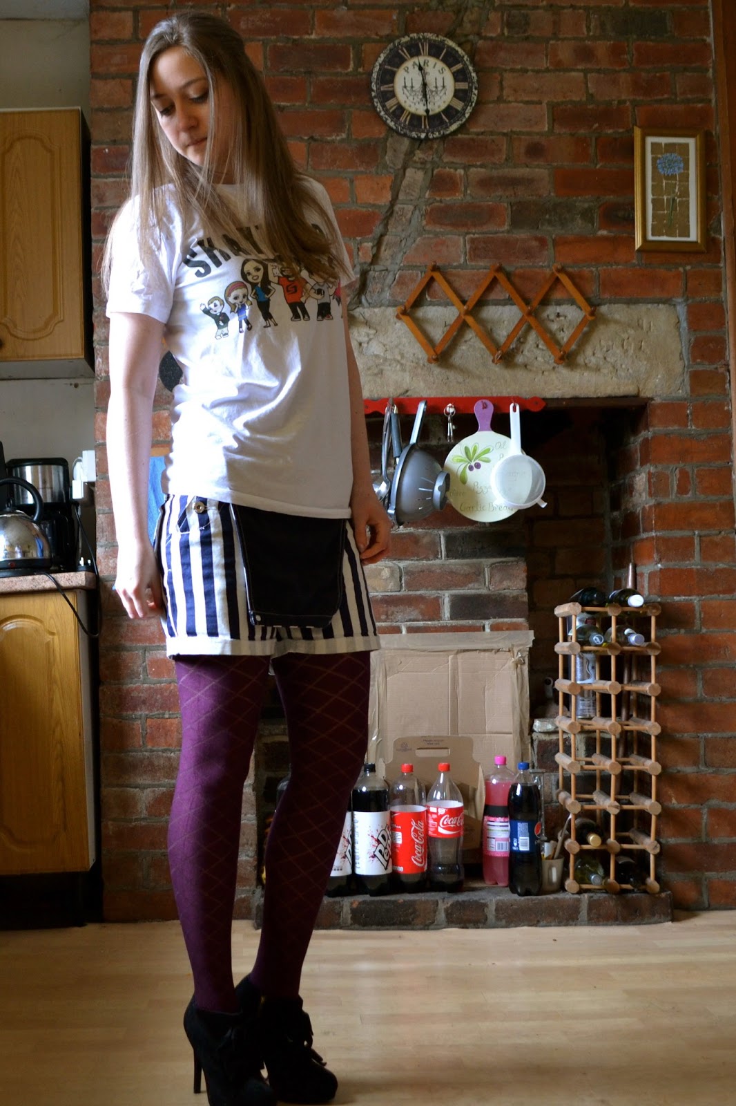 How to wear dungarees. Skinnedcartree