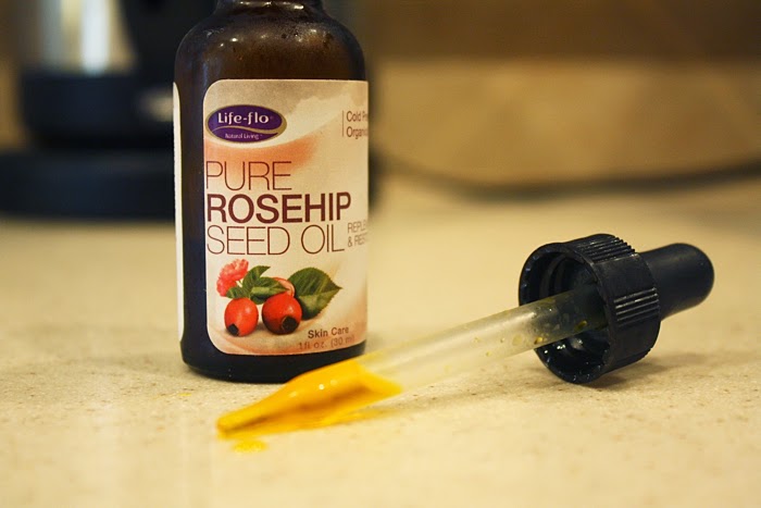 rosehip seed oil uses benefits skincare natural beauty ingredient organic face