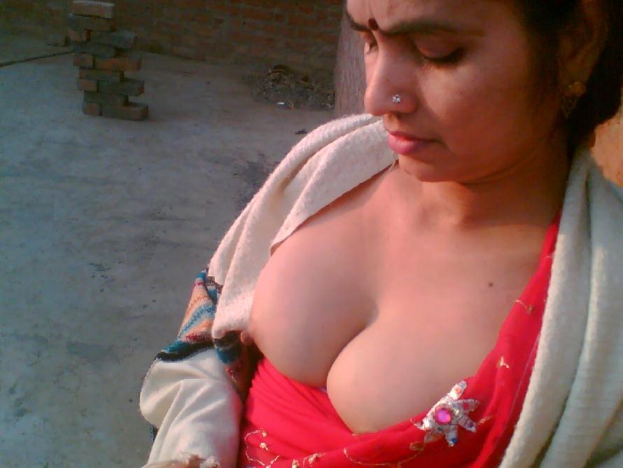 Indian Bhabhi Nude
