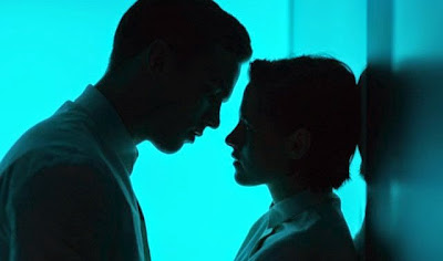 Kristen Stewart and Nicholas Hoult in Equals