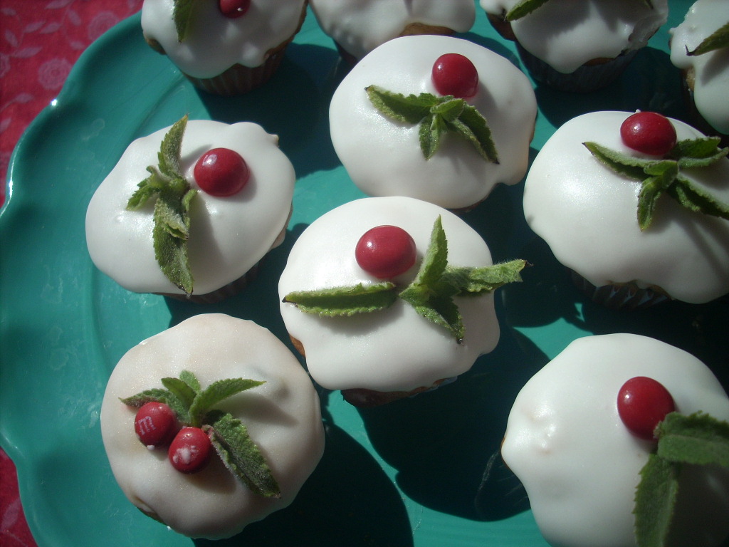 Canela kitchen (gloria) Christmas mini cupcakes