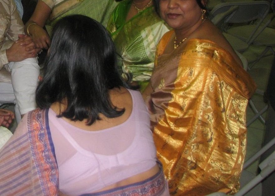 Bengali aunty in transparent blouseback chatting.
