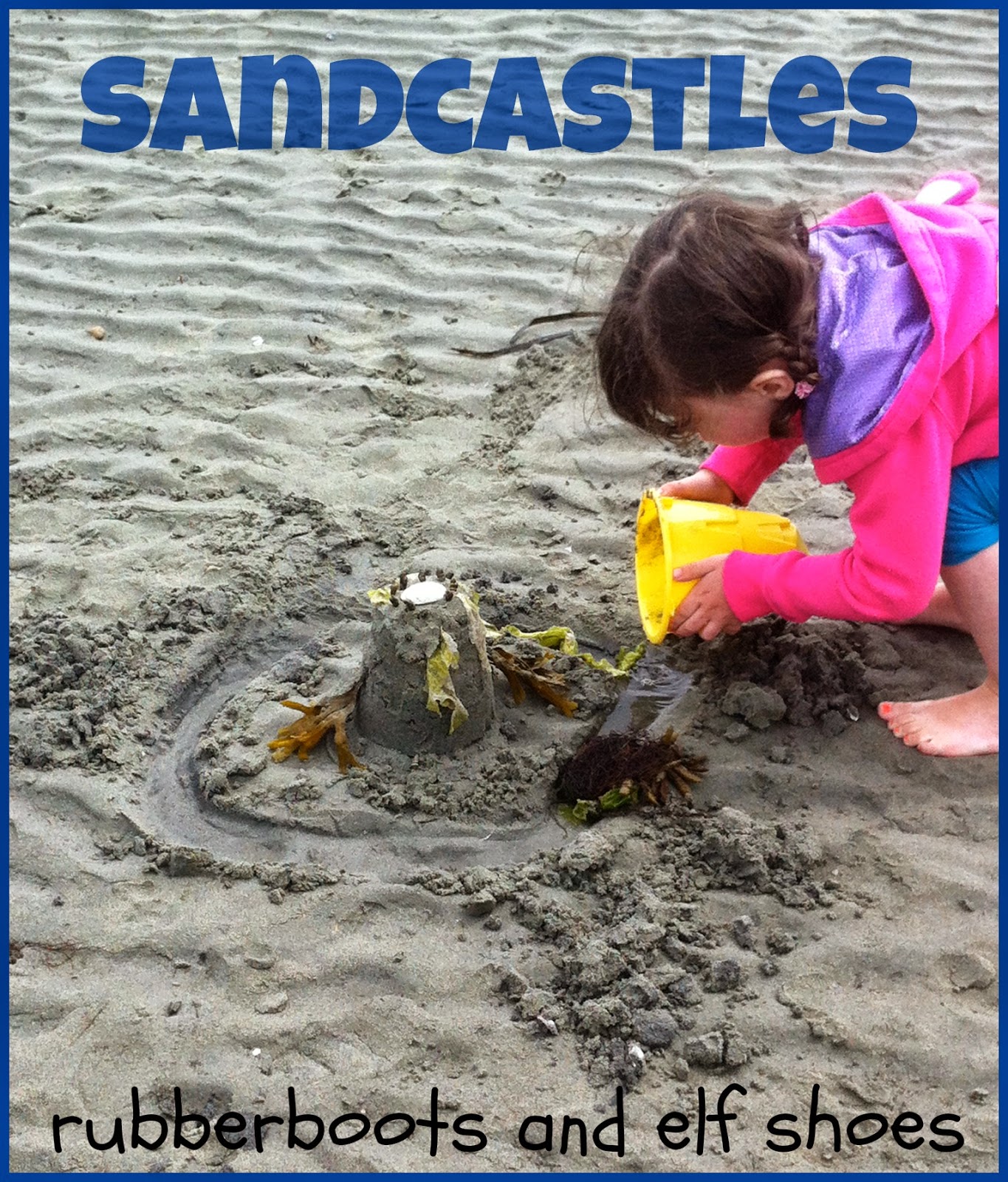 Girls building sand castles, 4 @iMGSRC.RU