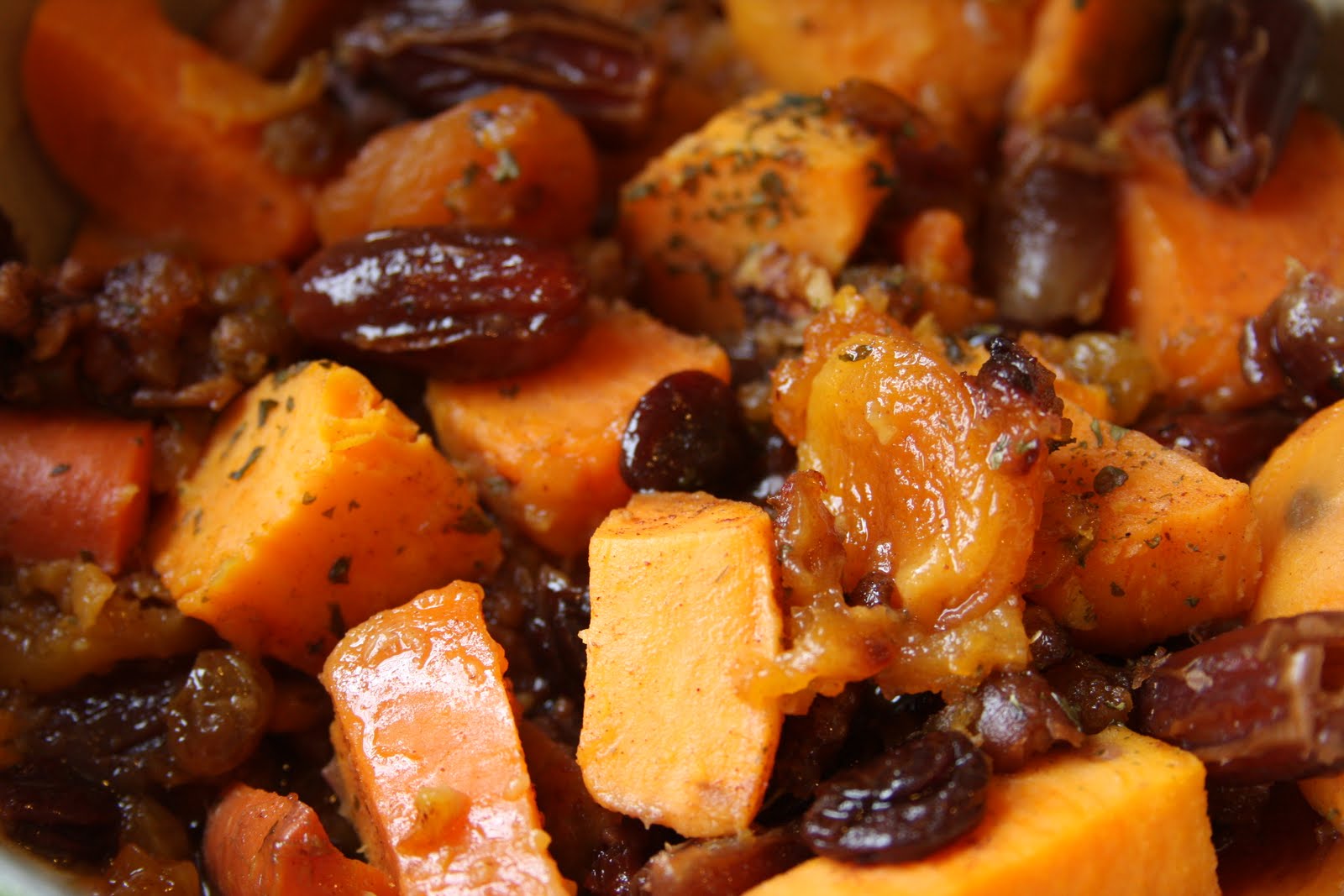 Making a Big Tzimmes. A NoFuss Passover Recipe.