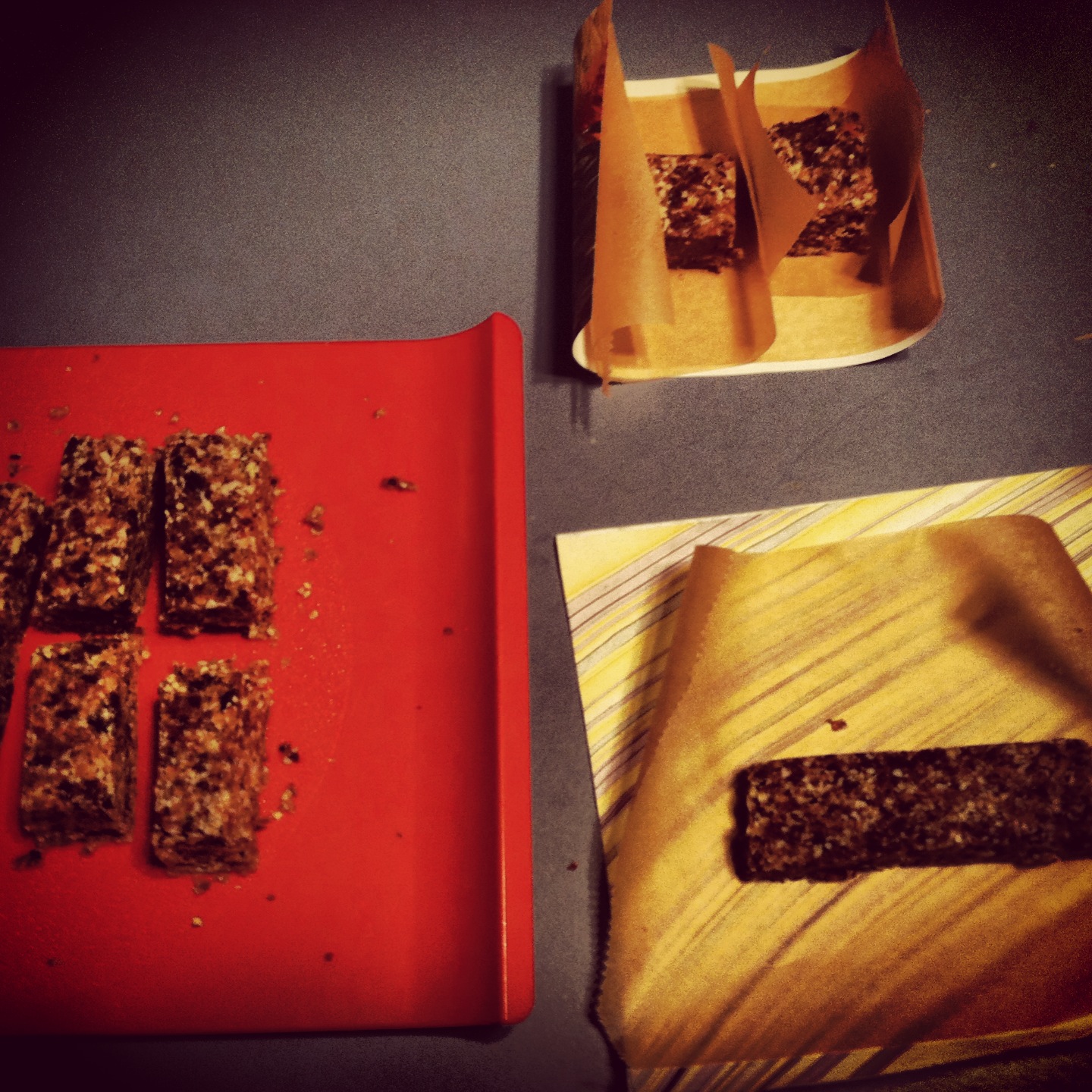 Mess'n Kitch'n Energy Bars, Make Your Own! (vegan, glutenfree)