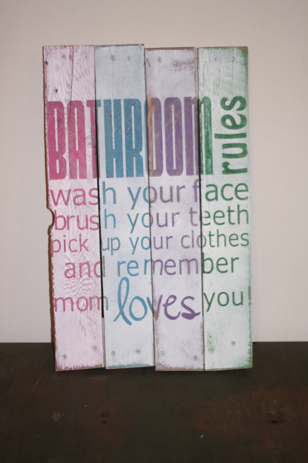 Turning This Into That Nikki's NicheWriting on the {Bathroom} Wall!