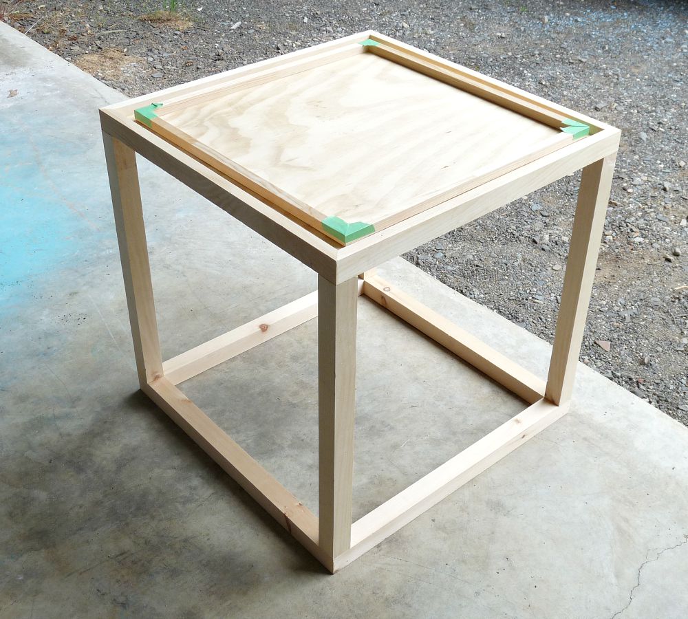 A Nautical Inspired DIY Accent Table Dans le Lakehouse