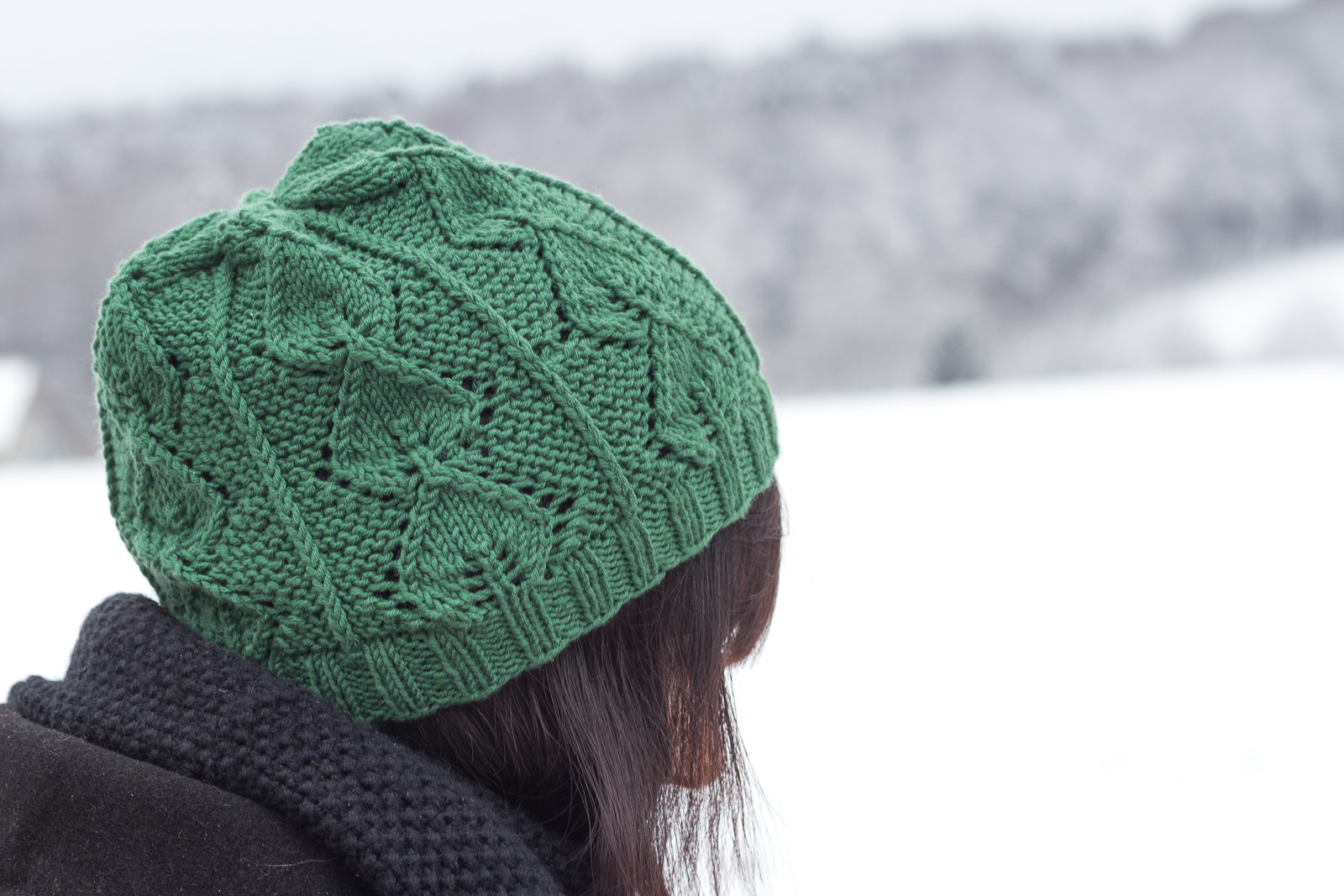 Knitted Beanie Sirle Kostenlose Anleitung für Strickmütze "Sirle", gefunden auf Ravelry