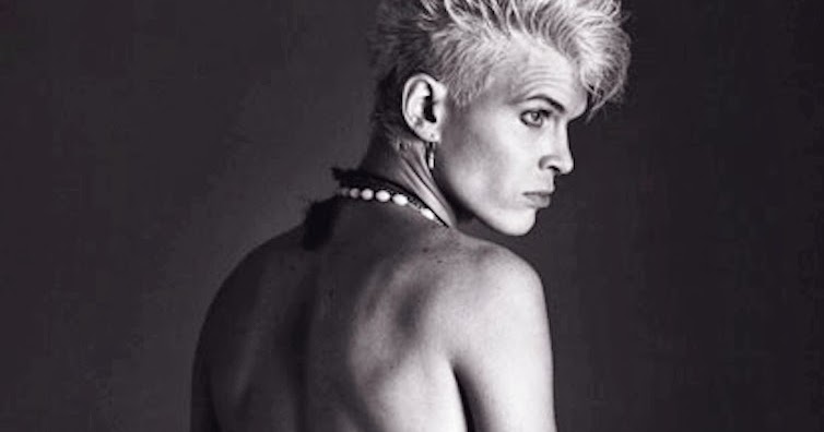 my new plaid pants: Gratuitous Billy Idol