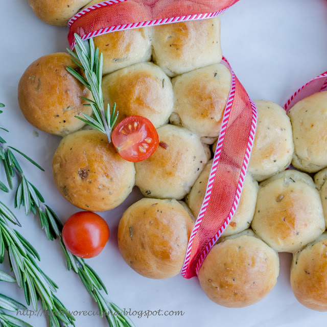 Herbivore Cucina Garlic and Rosemary Bread Wreath