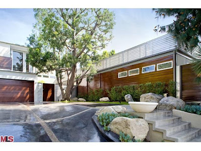 The Coolest House on Caravan! 1104 Angelo Dr. BHPO photo The Coolest House on Caravan! 1104 Angelo Dr. BHPO
