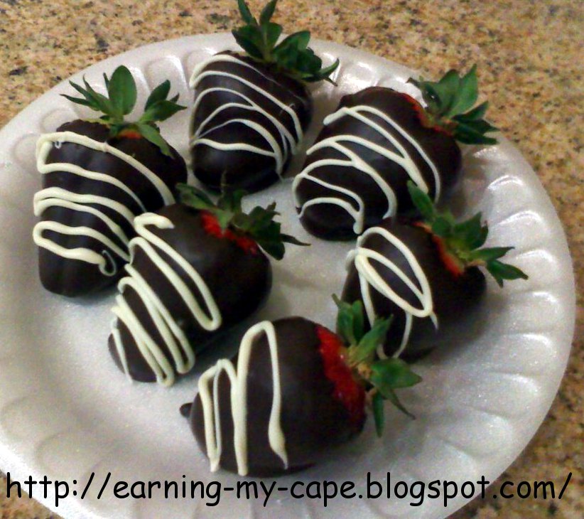 EarningMyCape Chocolate Dipped Strawberries (and recipe linkup)
