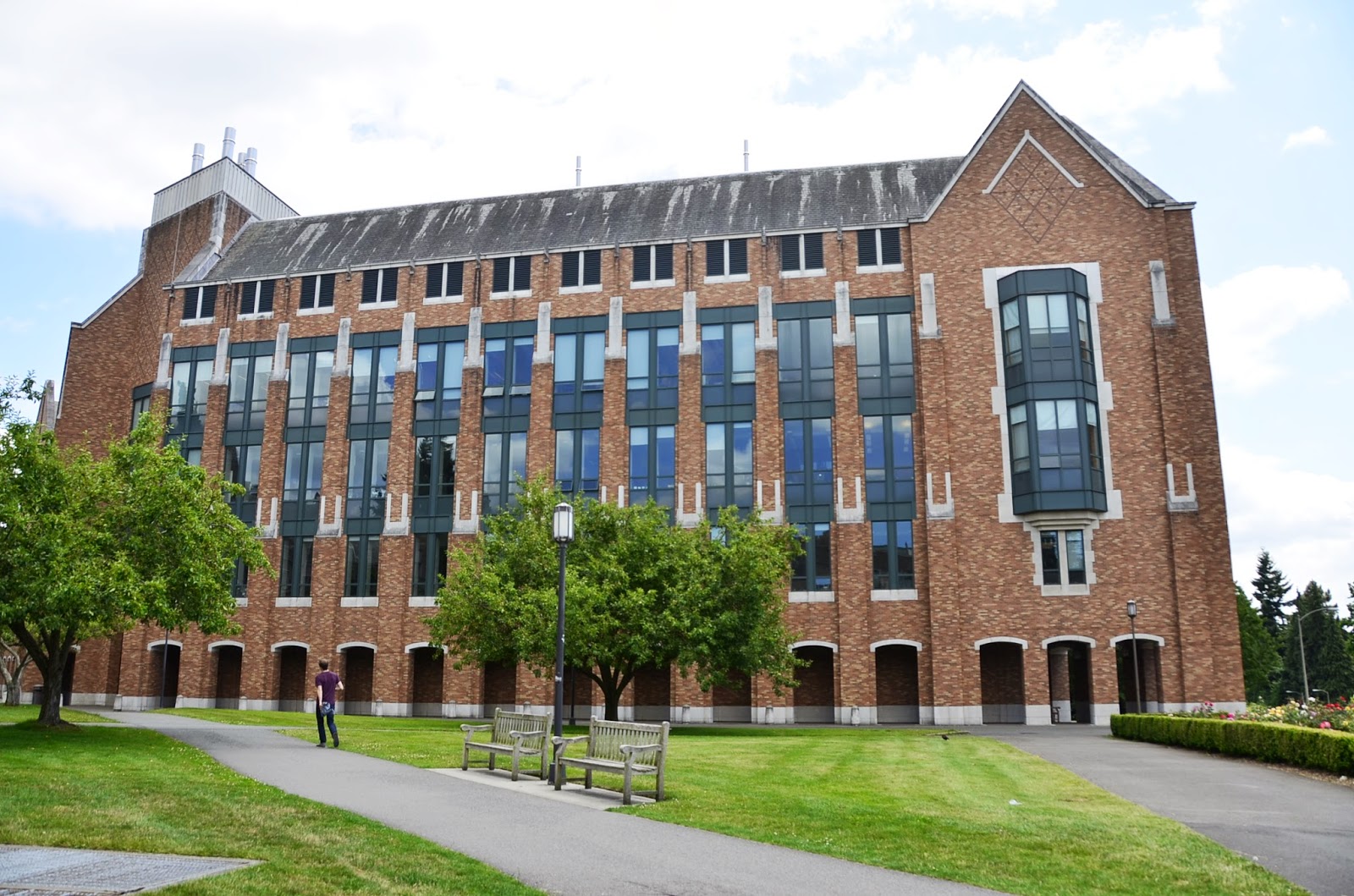 University of Washington, one of the oldest universities on the west