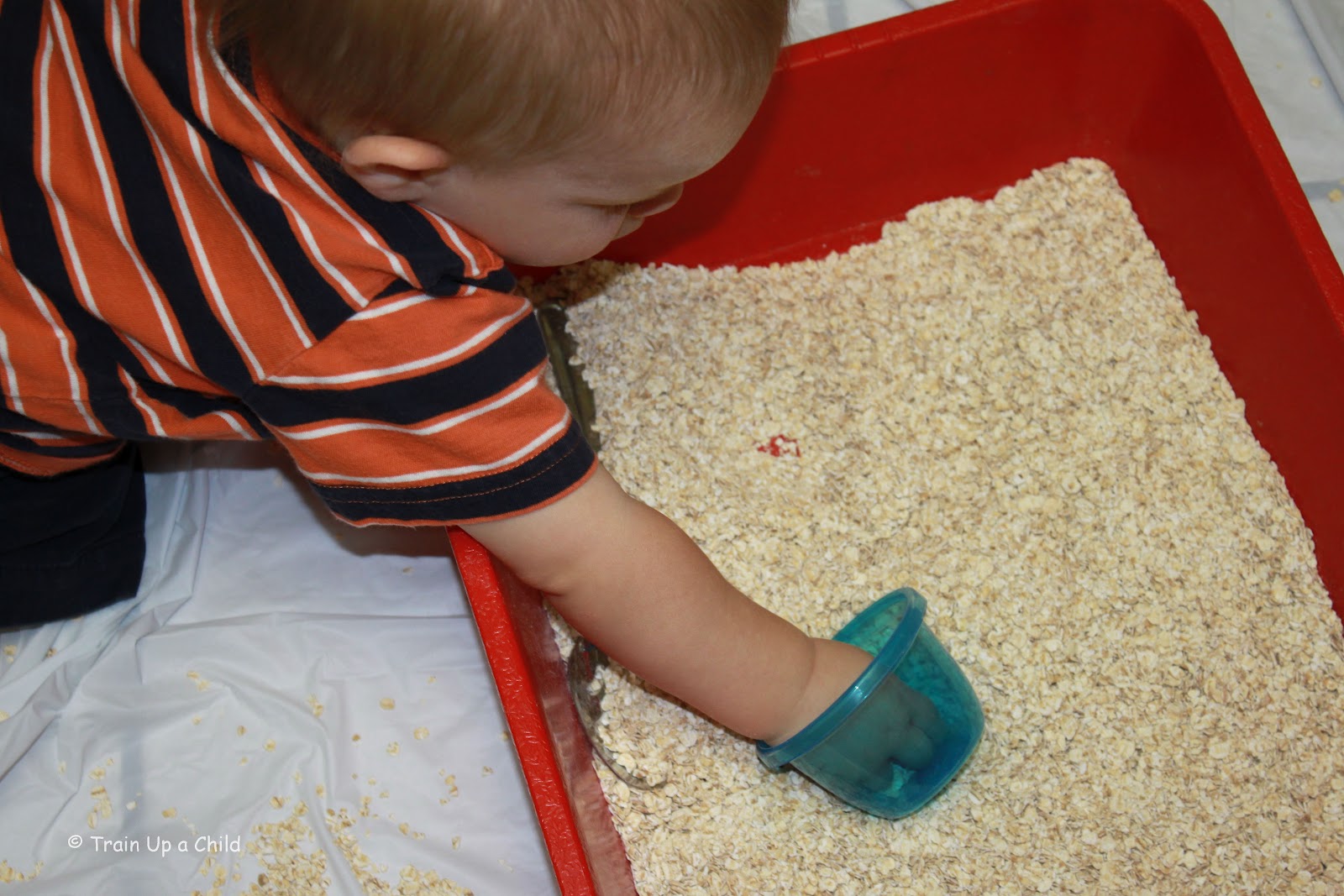 5 Simple Sensory Bins for Babies and Toddlers Learn Play Imagine