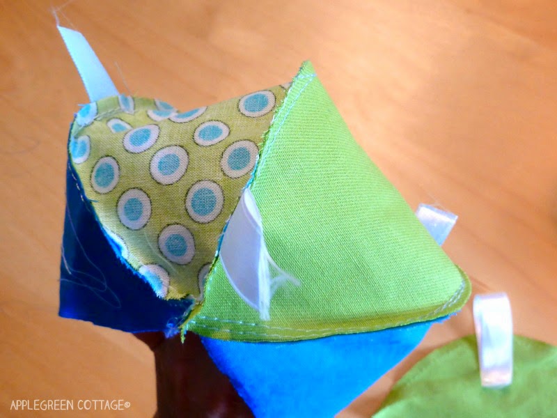 How to Sew a Soft Ball AppleGreen Cottage