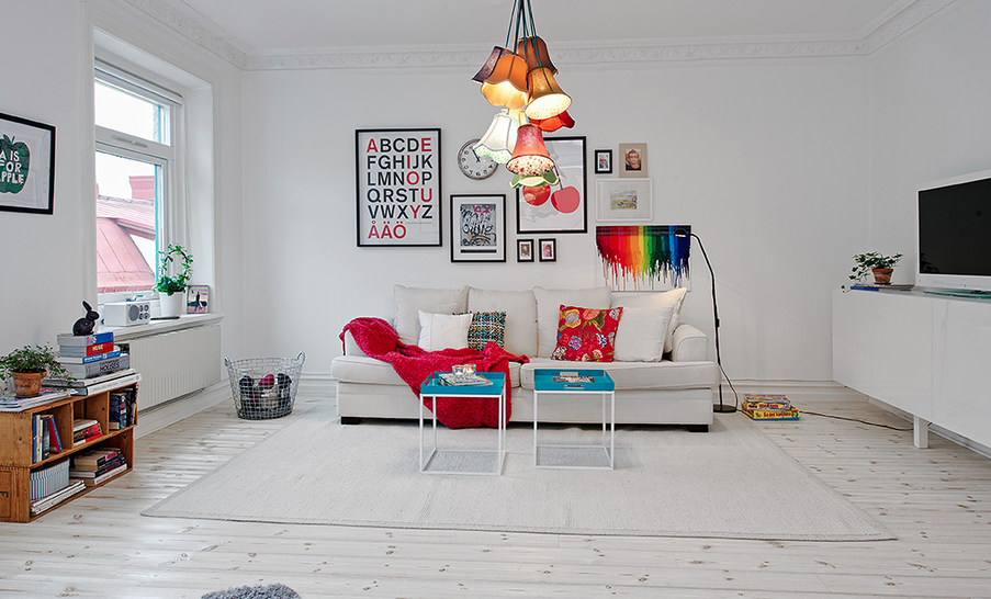 decoracao de apartamentos pequenos jovem:Apartamento Pequeno e Jovem, com Base Branca e Decoração Colorida decoracao de apartamentos pequenos jovem:Apartamento Pequeno e Jovem, com Base Branca e Decoração Colorida