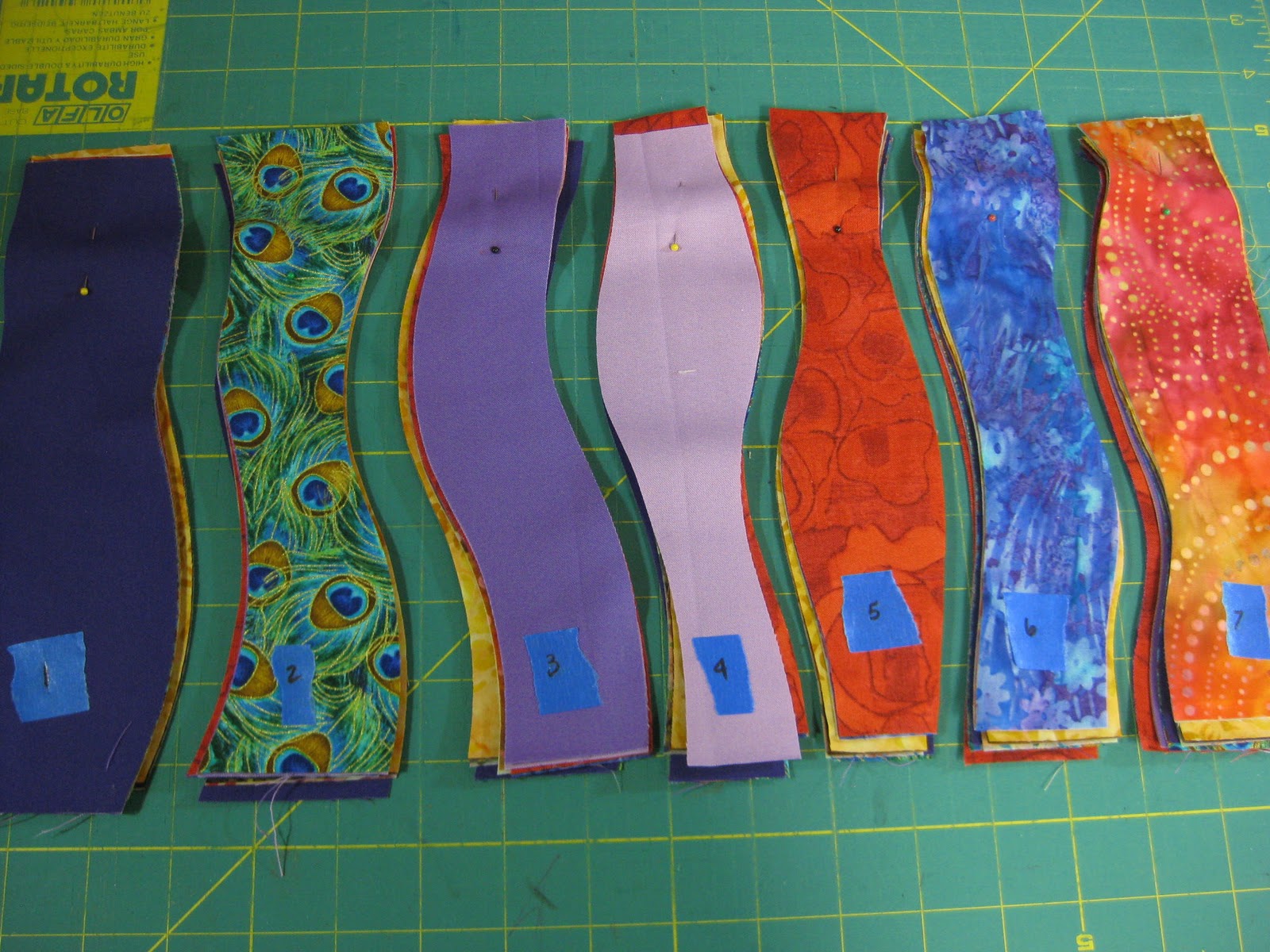 janae king designs Karla Alexander's Curved Ruler Quilt