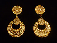 VINTAGE EARRINGS