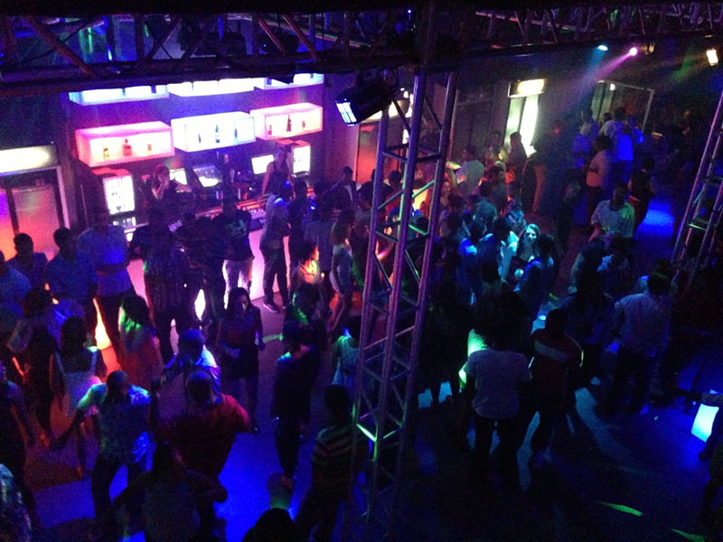 Glitter Kiss Magazine Entertainment