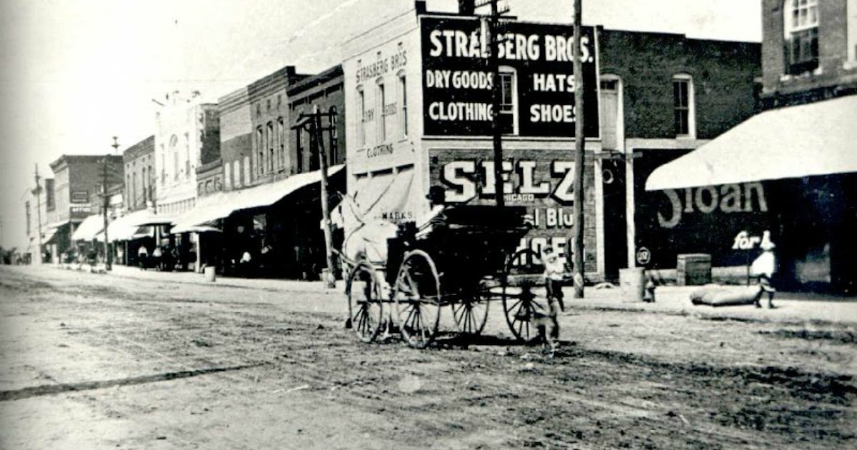 The Opera House Event Hall, Humboldt, TN The History of 1313 Main St.