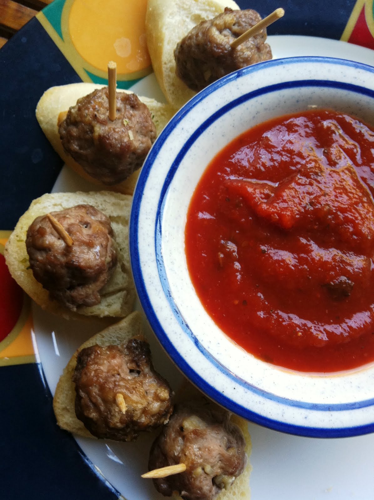 Bite Size Goodness Meatball and Garlic Bread