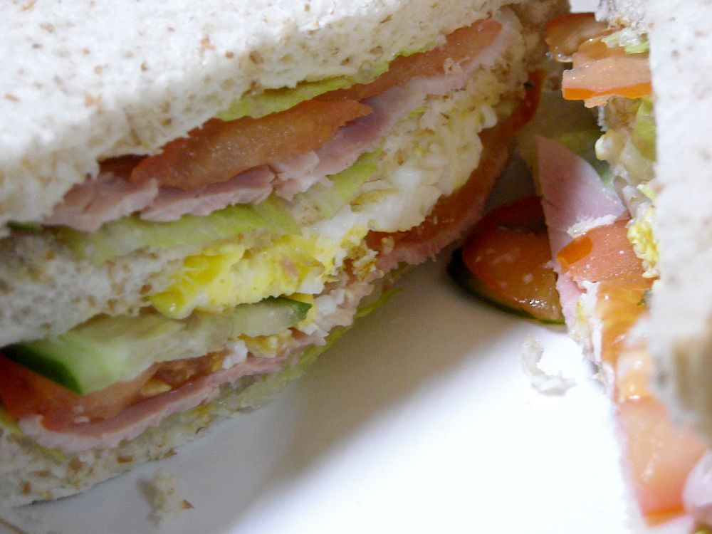 foodbin Smoked Turkey Ham Sandwich.