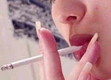 Women Smokers Prone to Skin Cancer