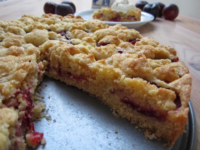 larissaswelt: Pflaumenkuchen gestreuselt...