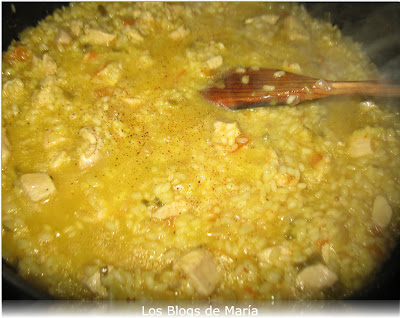 Arroz Sos clásico redondo con pollo ( en amarillo )