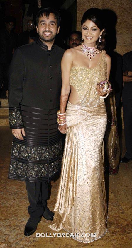 Shilpa Shetty in Saree - (3) - Different Kind Of Sarees - Bollywood styles