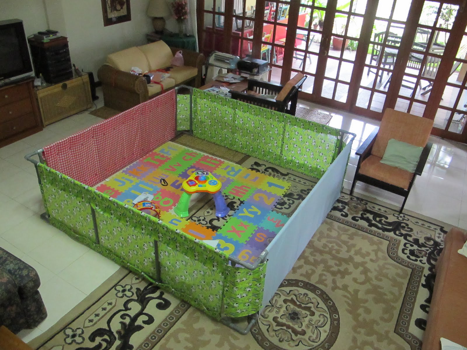 Rabbit The Penguin Playpen for the little man )