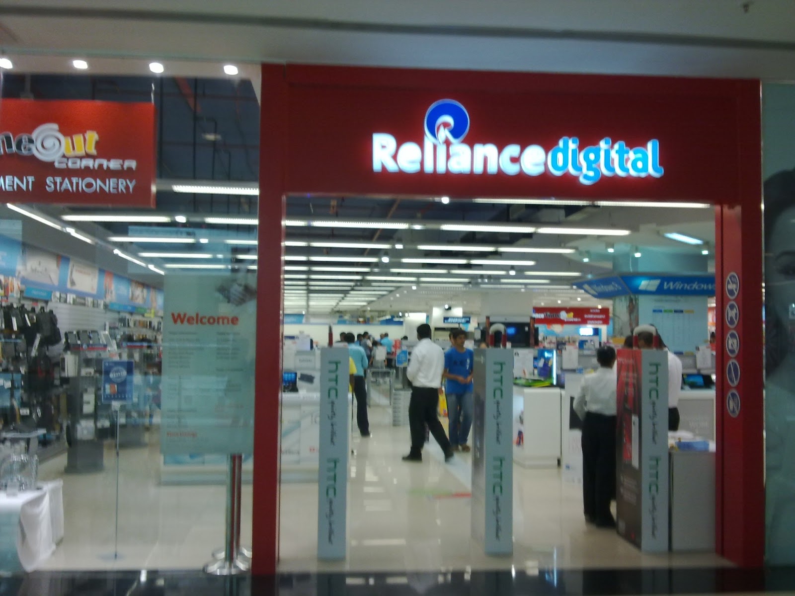 Reliance Digital Experience, an experience worth sharing and a shop